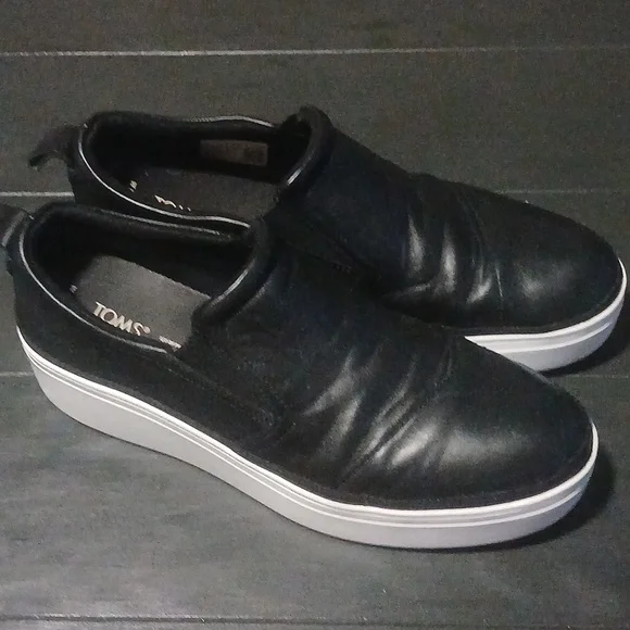 Women Toms Tristan Platform Sneakers. - Picture 4 of 7